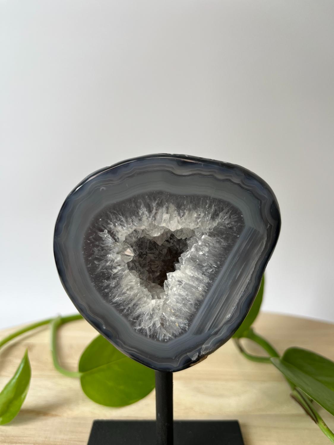 Agaat Geode op Standaard – nr. 3