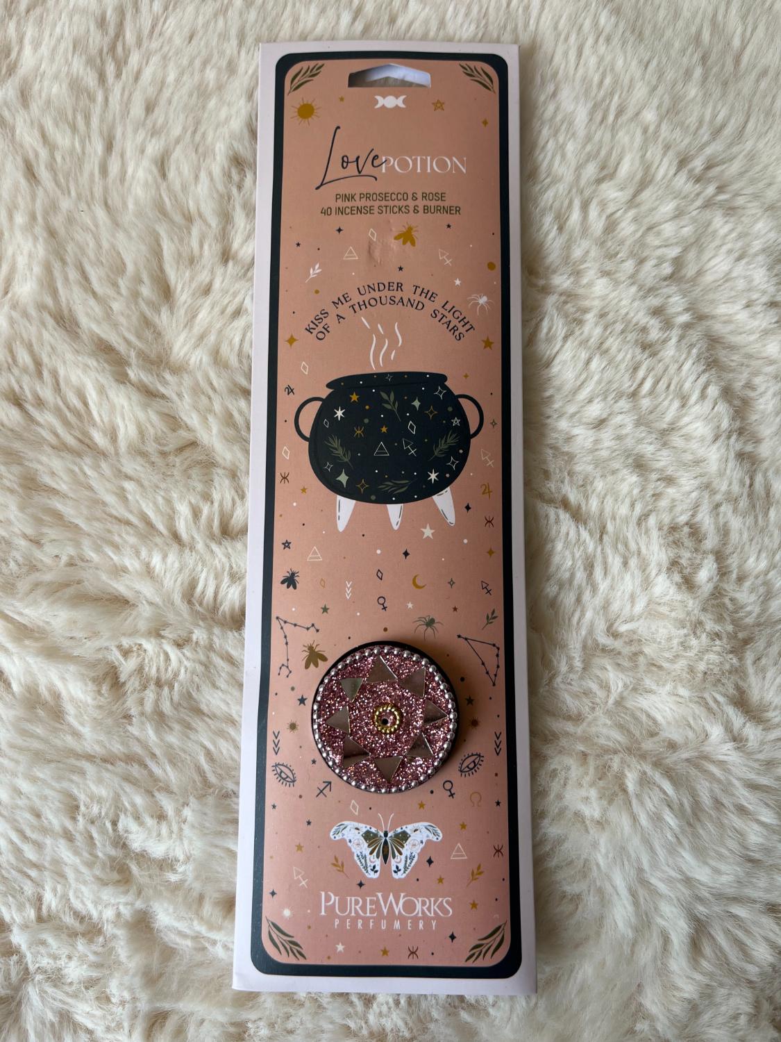 Celestial Magic Wierook – Love Potion